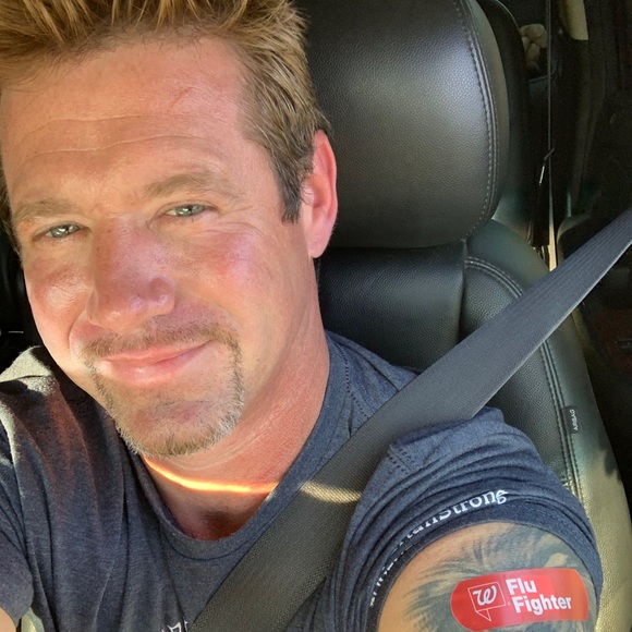 Meet your Posher, Jason - Picture 3 of 3